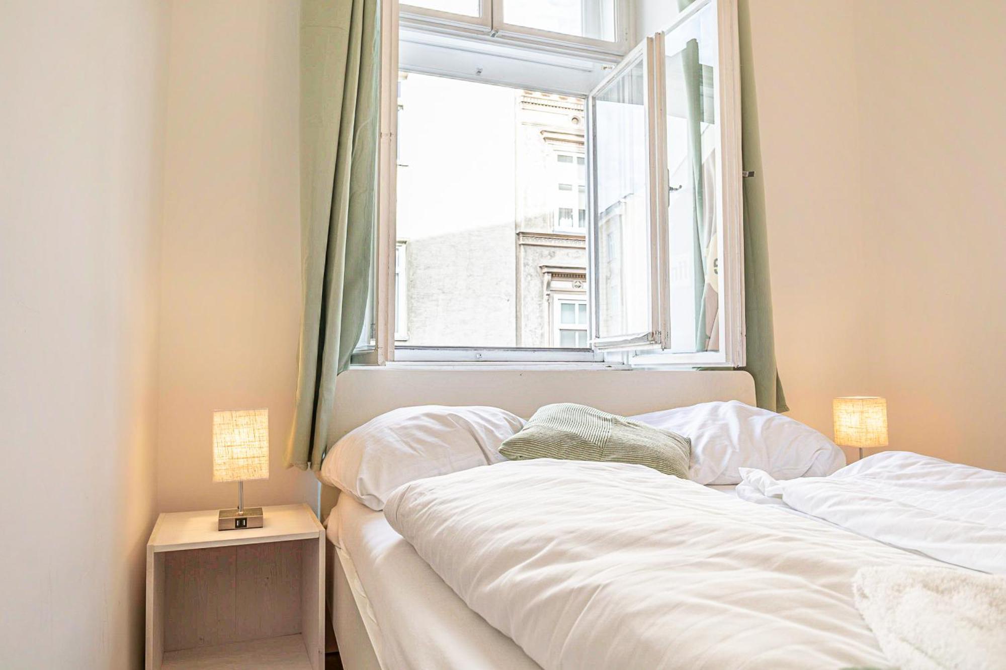 Friendly 2Br Apt- Near Rennweg & Belvedere Palace Apartment Vienna Exterior photo